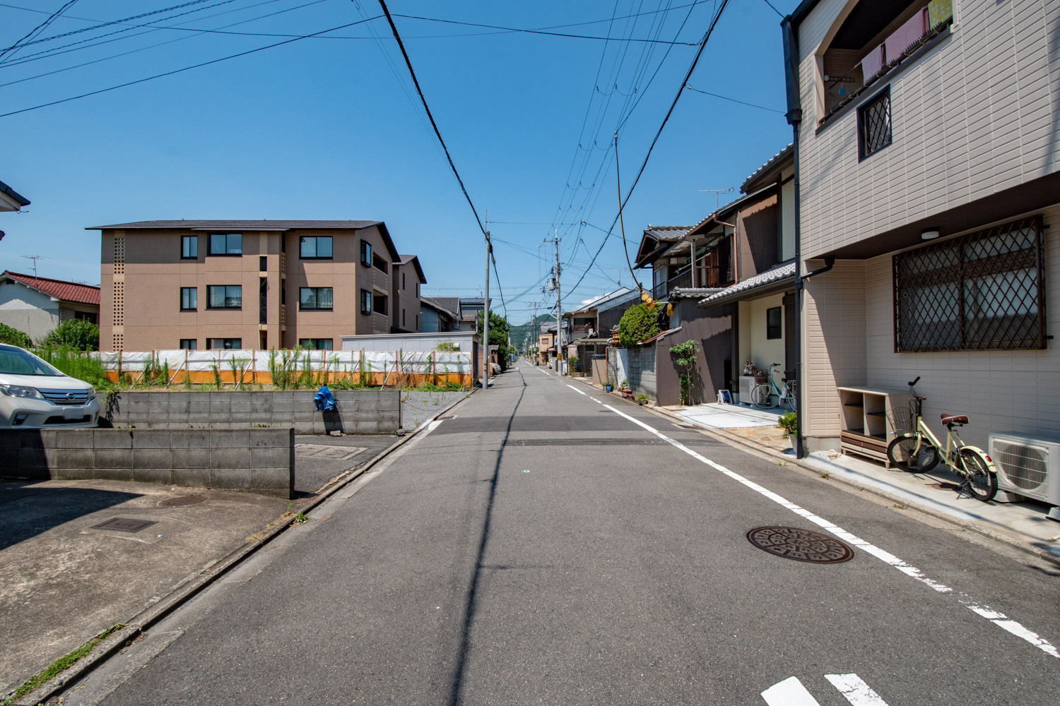 賀茂川西側・河川敷まで徒歩2分建築条件なしの売土地（京都市北区小山北玄以町）