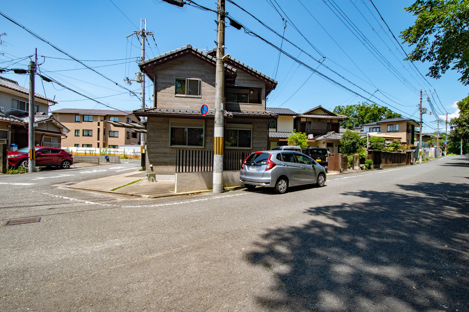 賀茂川西側・河川敷まで徒歩2分建築条件なしの売土地（京都市北区小山北玄以町）