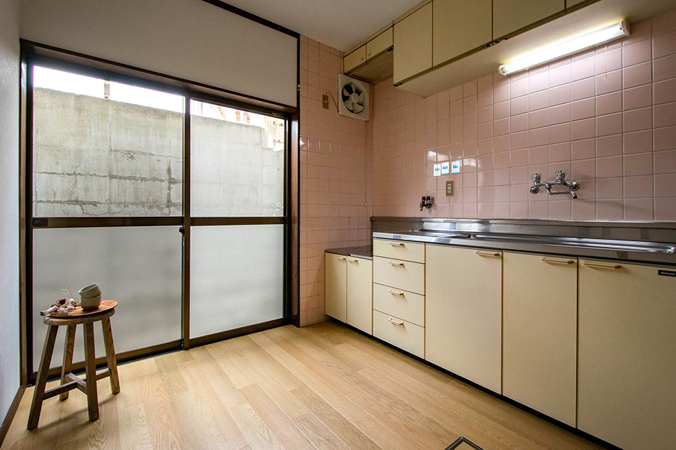 キッチン_Retro Home to Enjoy Hobbies & Work (Chudoji-Maedacho, Shimogyo Ward)