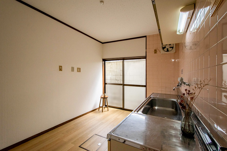 kitchen＿Retro Home to Enjoy Hobbies & Work (Chudoji-Maedacho, Shimogyo Ward)