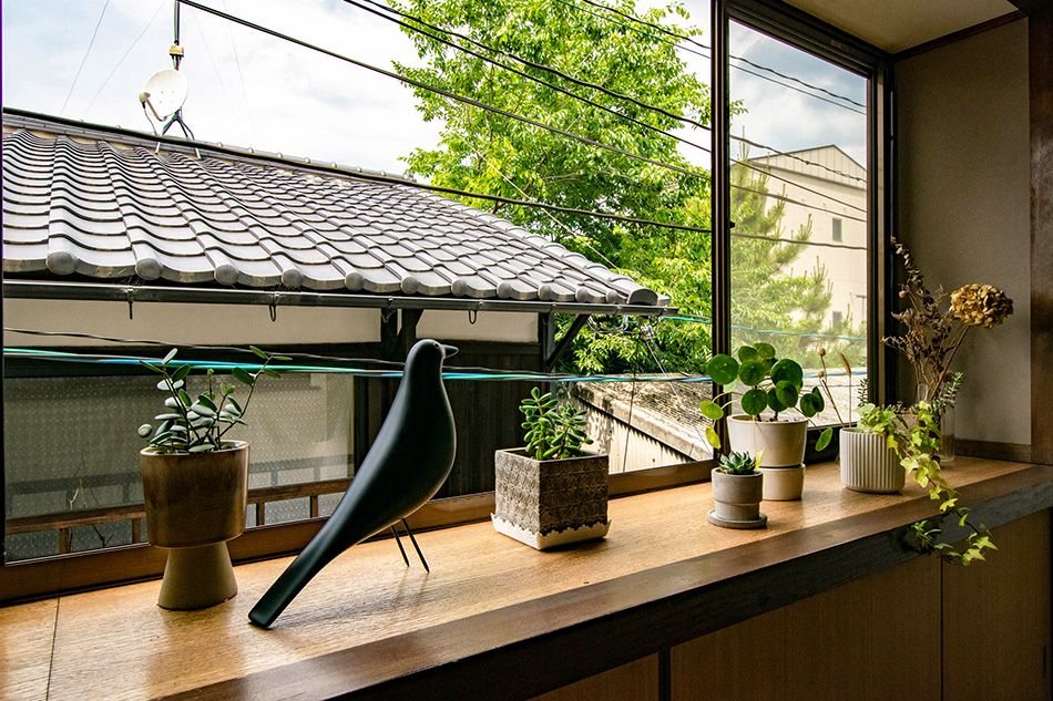 bay window＿Retro Home to Enjoy Hobbies & Work (Chudoji-Maedacho, Shimogyo Ward)