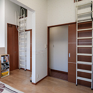Western-style room on the North side｜3F