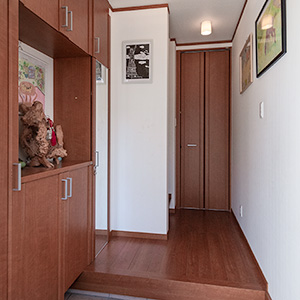 Entrance of Residence｜1F