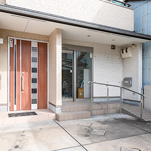 Entrance｜Residence/Store