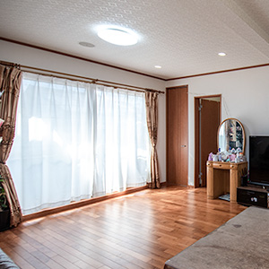 Living-Dining-Kitchen|2F
