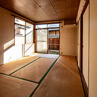 Tatami room