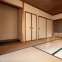 Tatami room