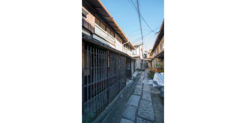 ISHIDATAMI-ROJI / Stone Paved Alley